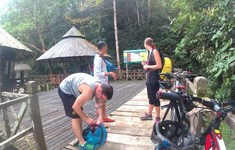 Ultimate Borneo: Off-Road Bike, Kayak, & Cave Adventure